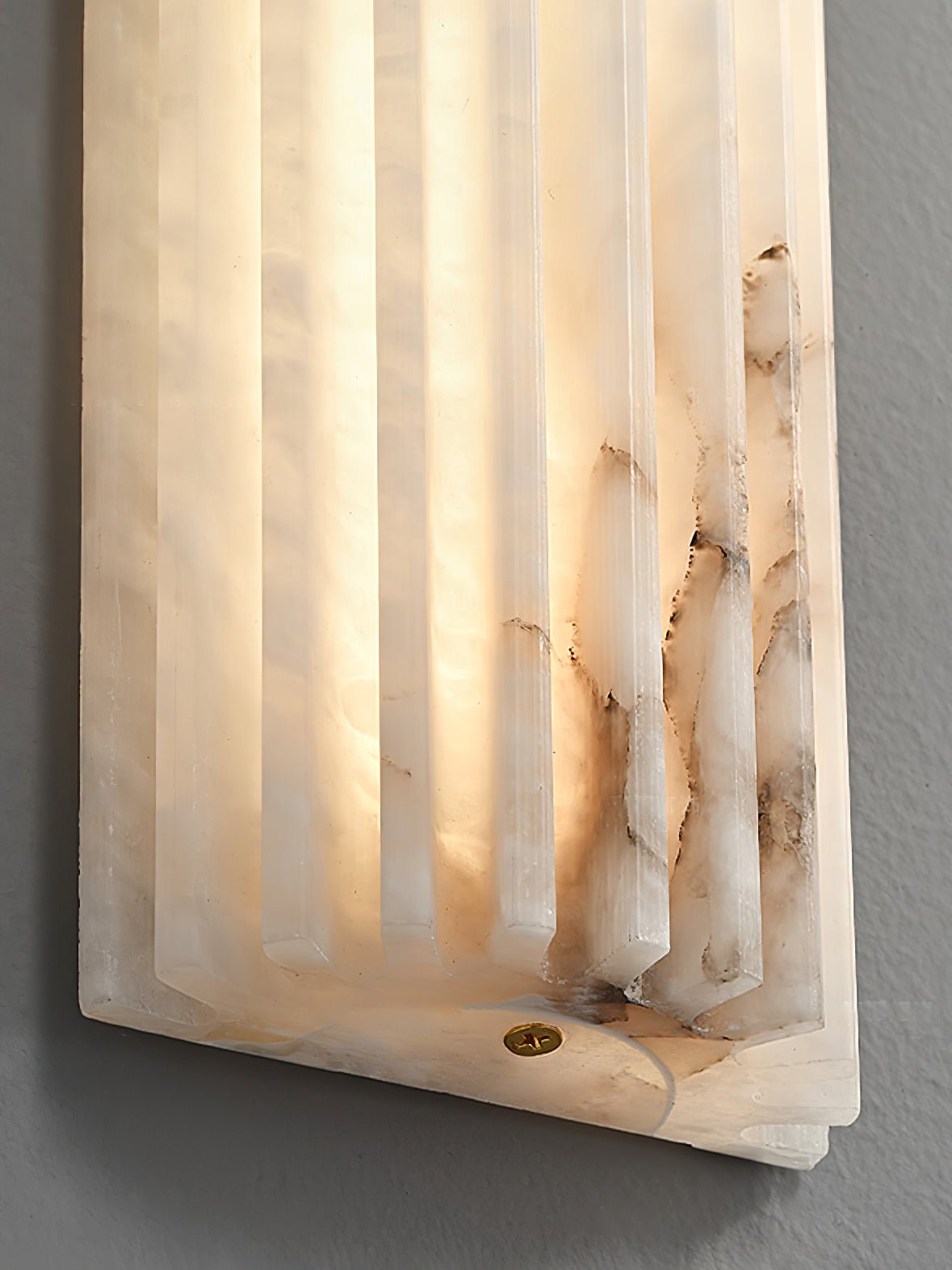 Alabaster Wall Light - Elegant Design, Adjustable Brightness