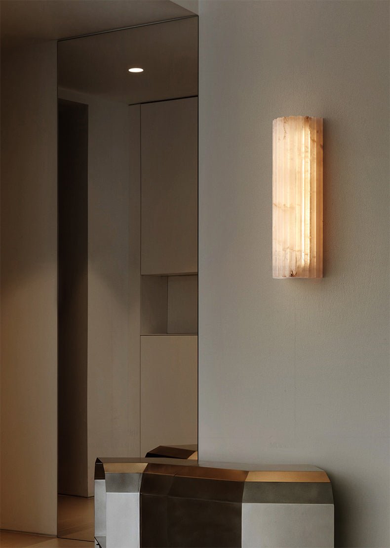 Alabaster Wall Light - Elegant Design, Adjustable Brightness