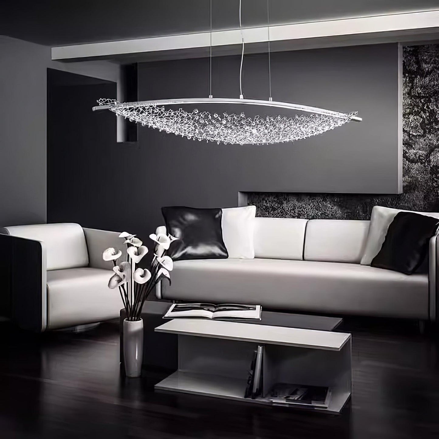 Amaca Pendant Light - Adjustable Height, Modern Design, Warm Glow