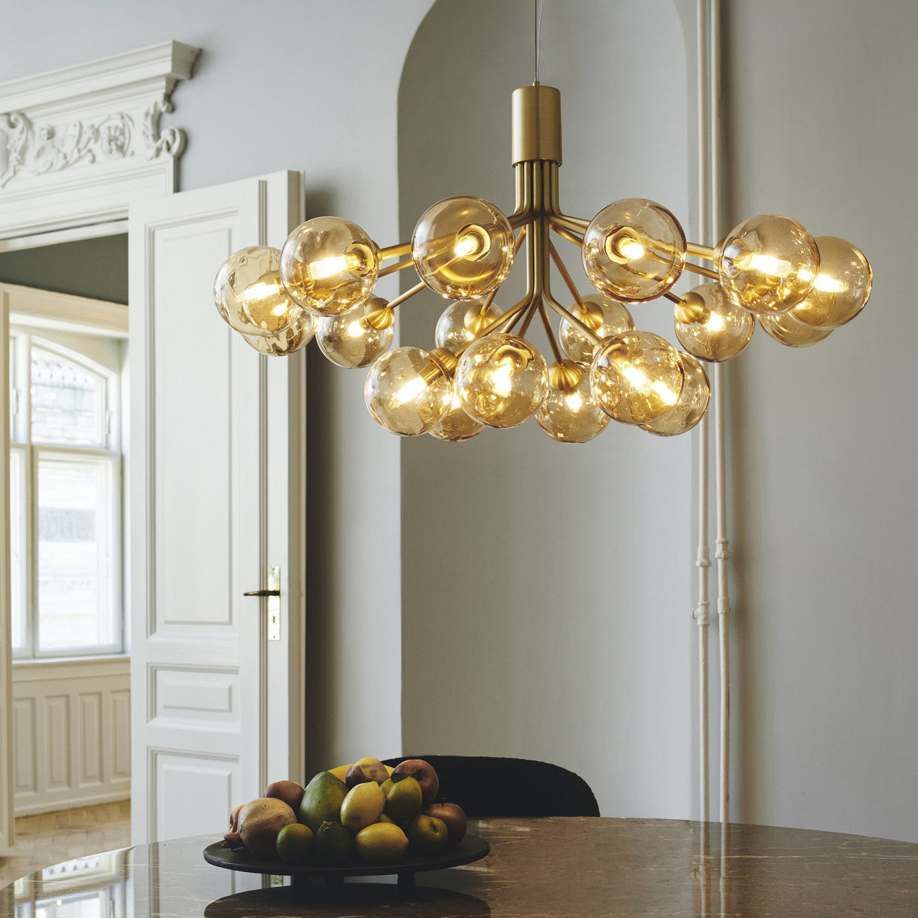 Modern Glass Sphere Cluster Chandelier - Adjustable Height, Elegant De