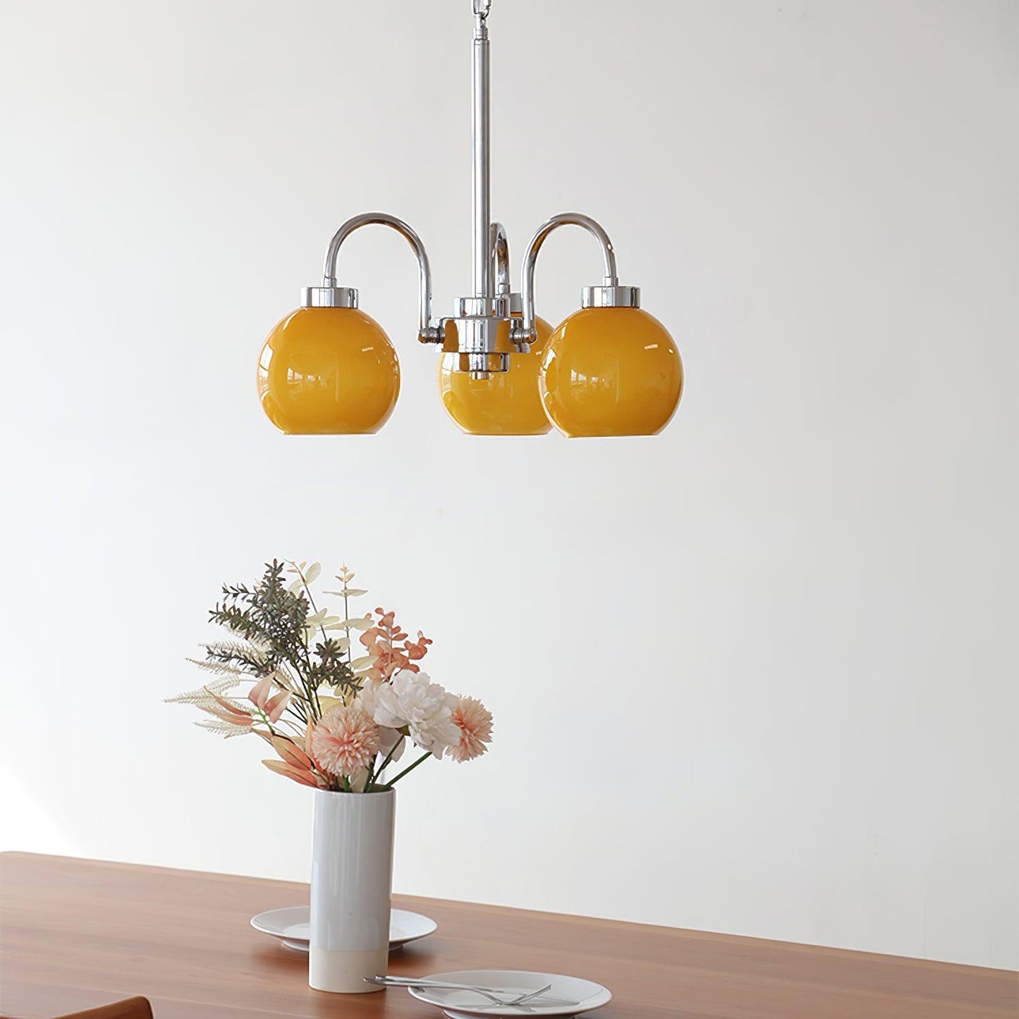 Loa Chandeliers - Elegant Lighting Fixture with Adjustable Brightness
