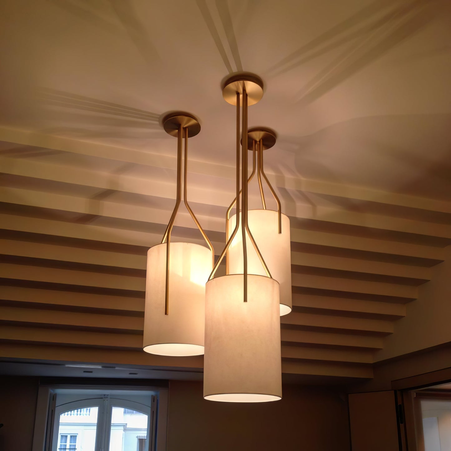 Arborescence Chandelier - Elegant Design with Adjustable Brightness
