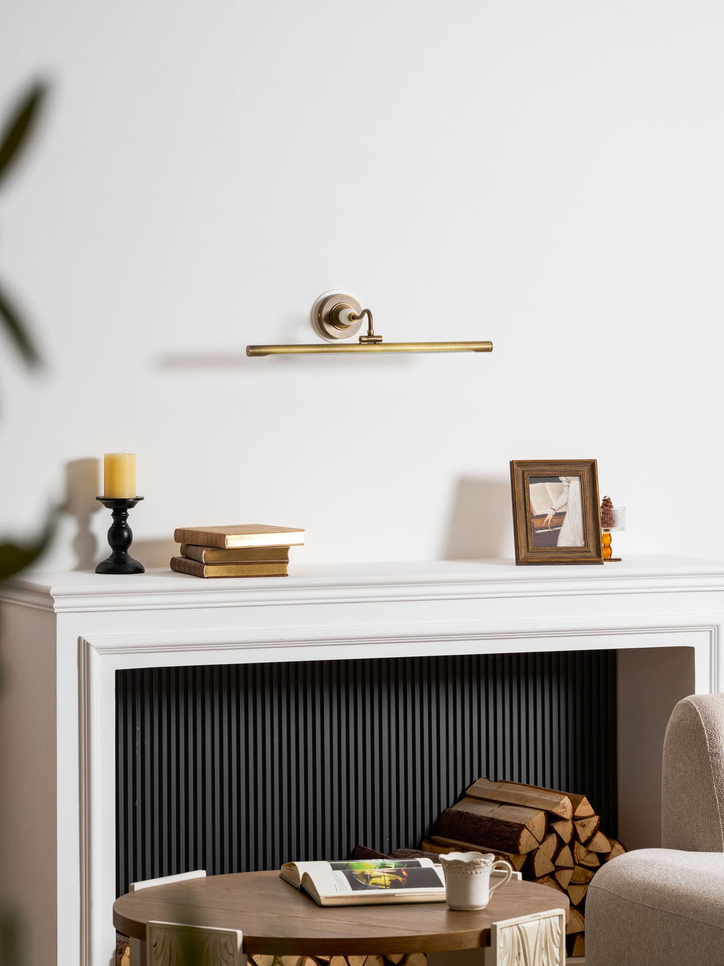 Archer Art Linear Wall Light - Dimmable, Sleek Modern Design