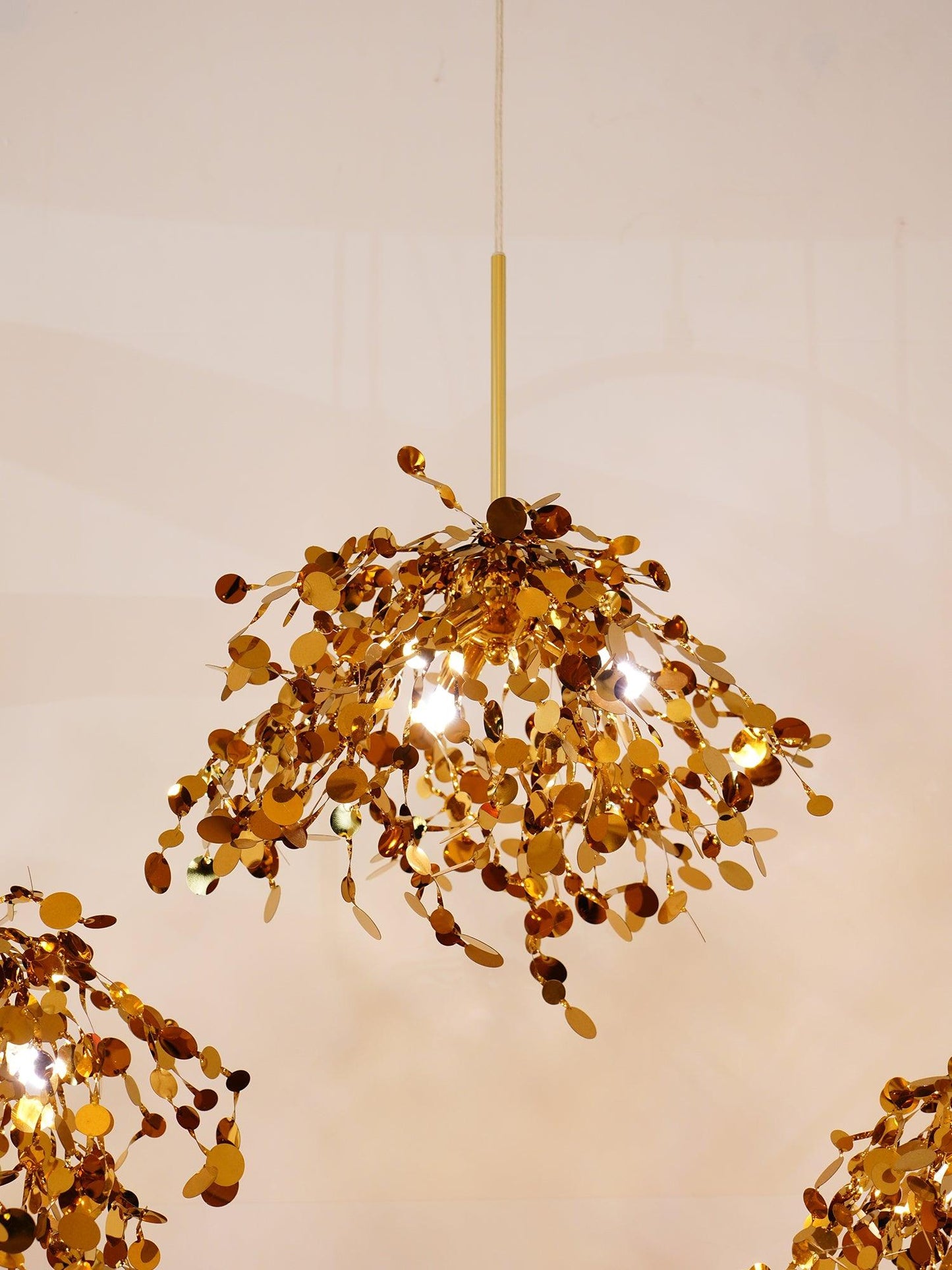 Luminex Pendant Lamp - Adjustable Height, Energy-Efficient LED Lightin