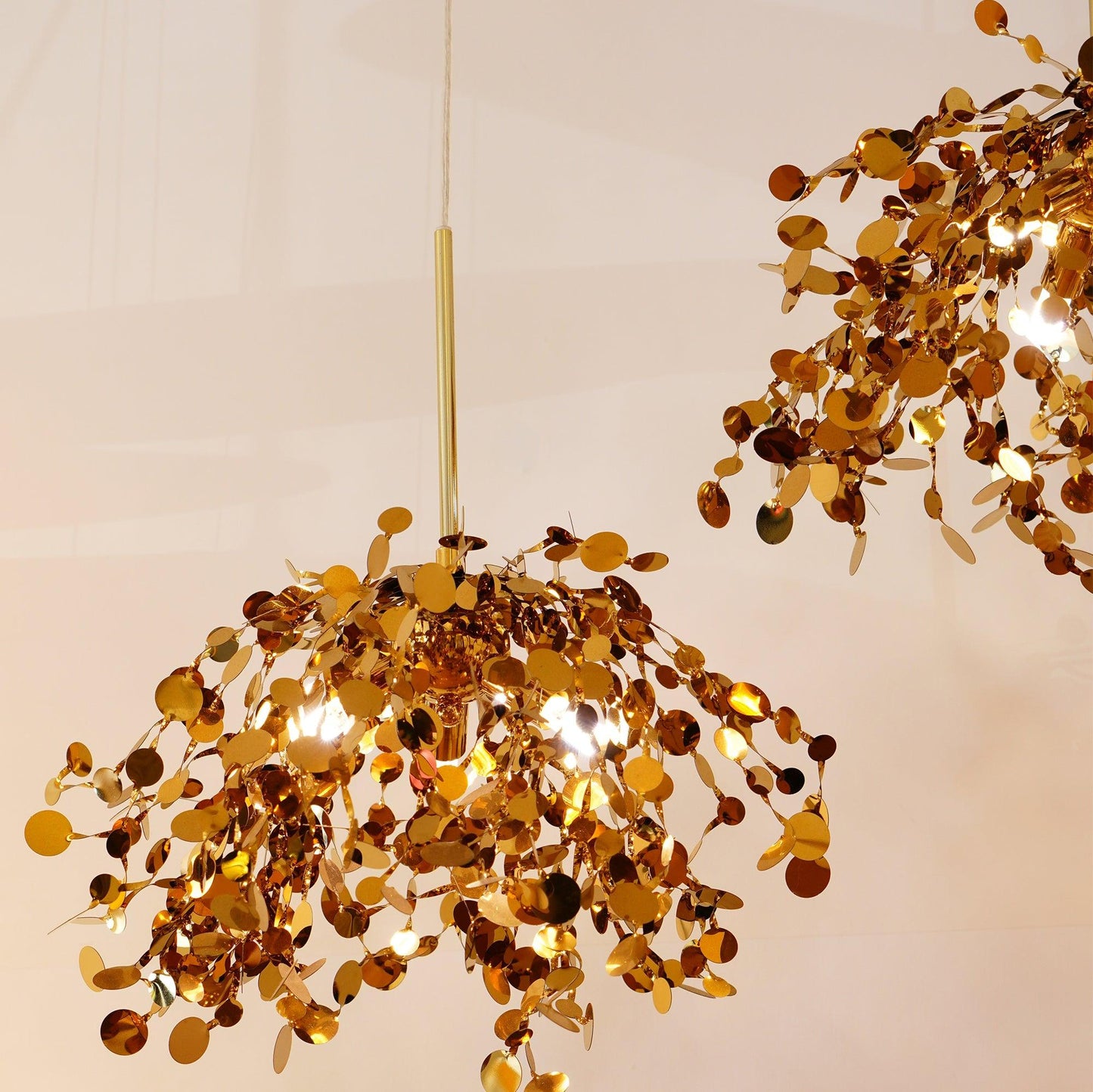 Luminex Pendant Lamp - Adjustable Height, Energy-Efficient LED Lightin