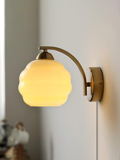 Art Deco Plug-in Wall Lamp with Adjustable Brightness & Modern Design