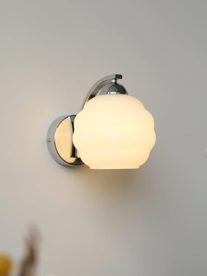 Art Deco Vintage Wall Lamp with Adjustable Brightness and Elegant Desi