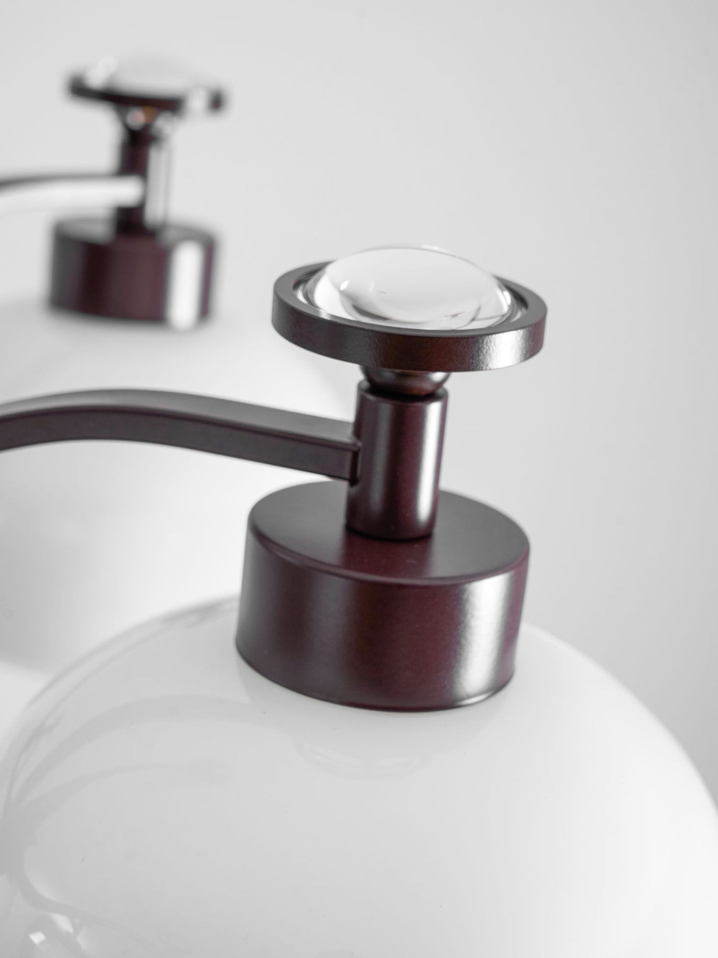Astrid Chandelier - Elegant Design with Adjustable Brightness & Energy