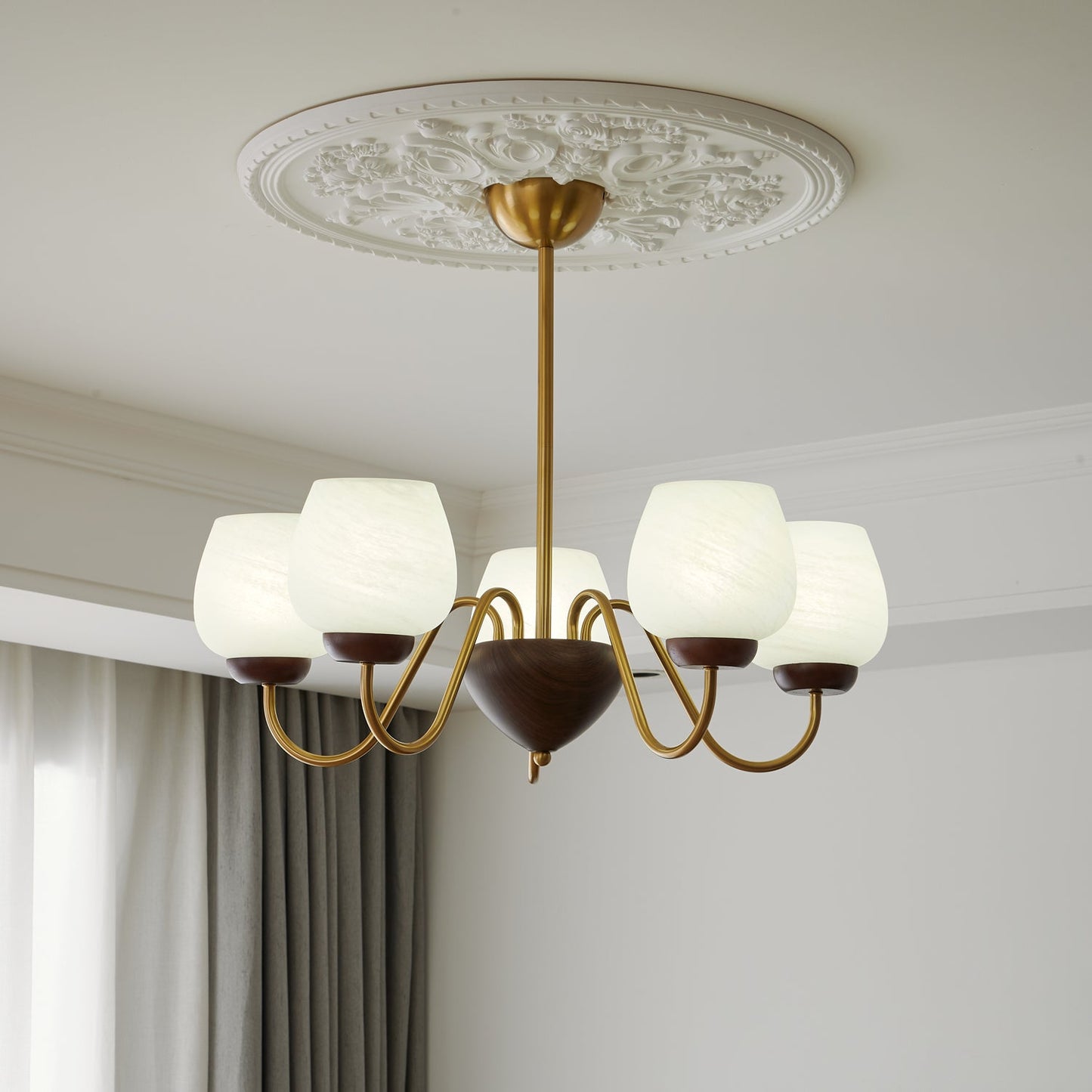 Aurorium Chandelier - Elegant Crystal Design with Adjustable Height
