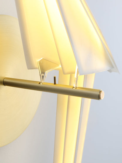Avian Serenity Wall Lamp - Adjustable Brightness, Elegant Design