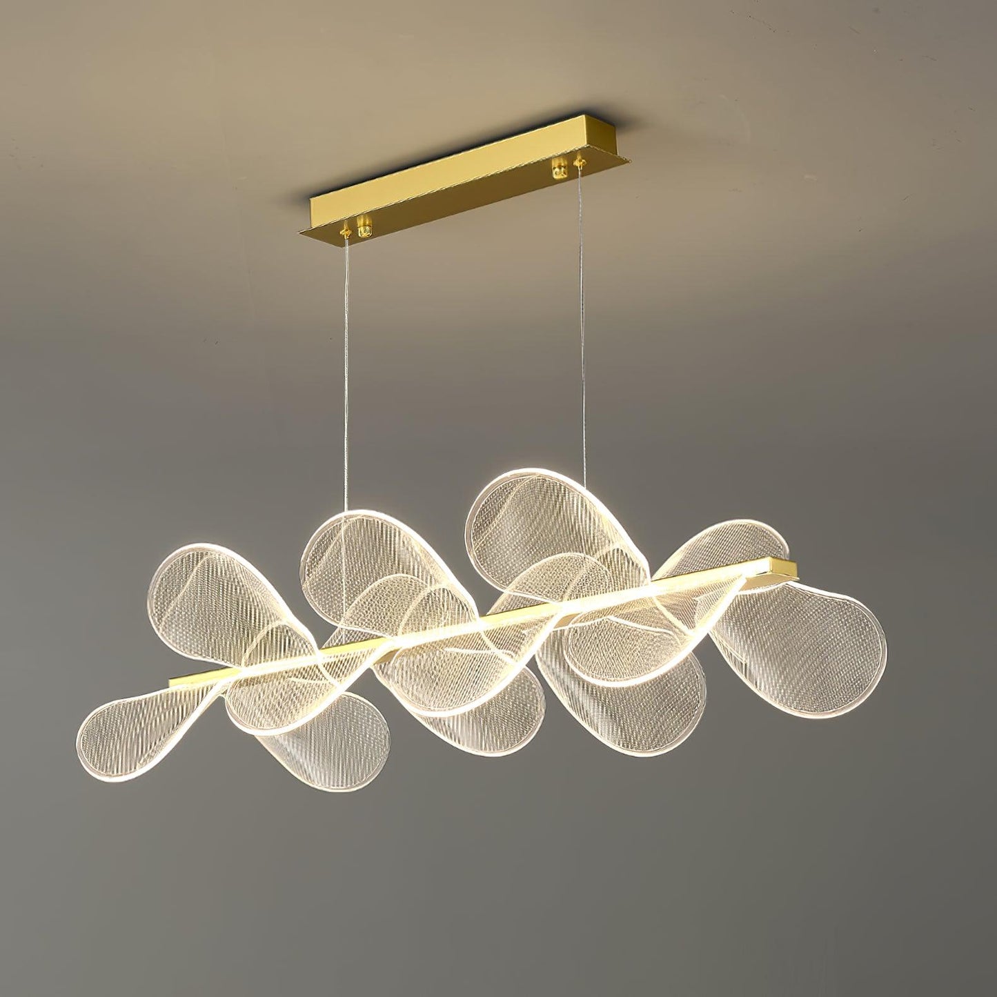 Bain Flying Flowers Chandelier - Elegant Floral Design with Adjustable