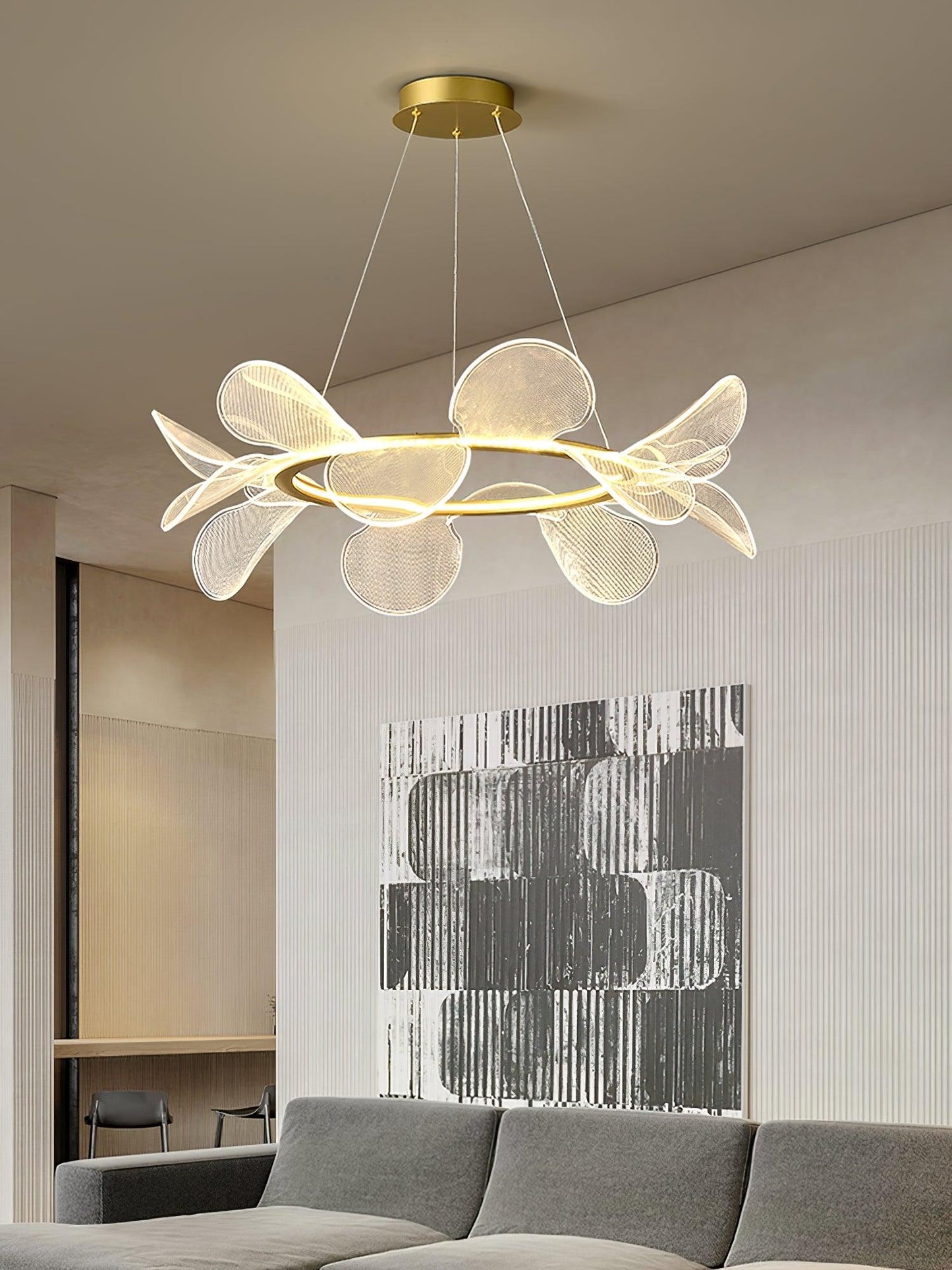 Bain Flying Flowers Chandelier - Elegant Floral Design with Adjustable