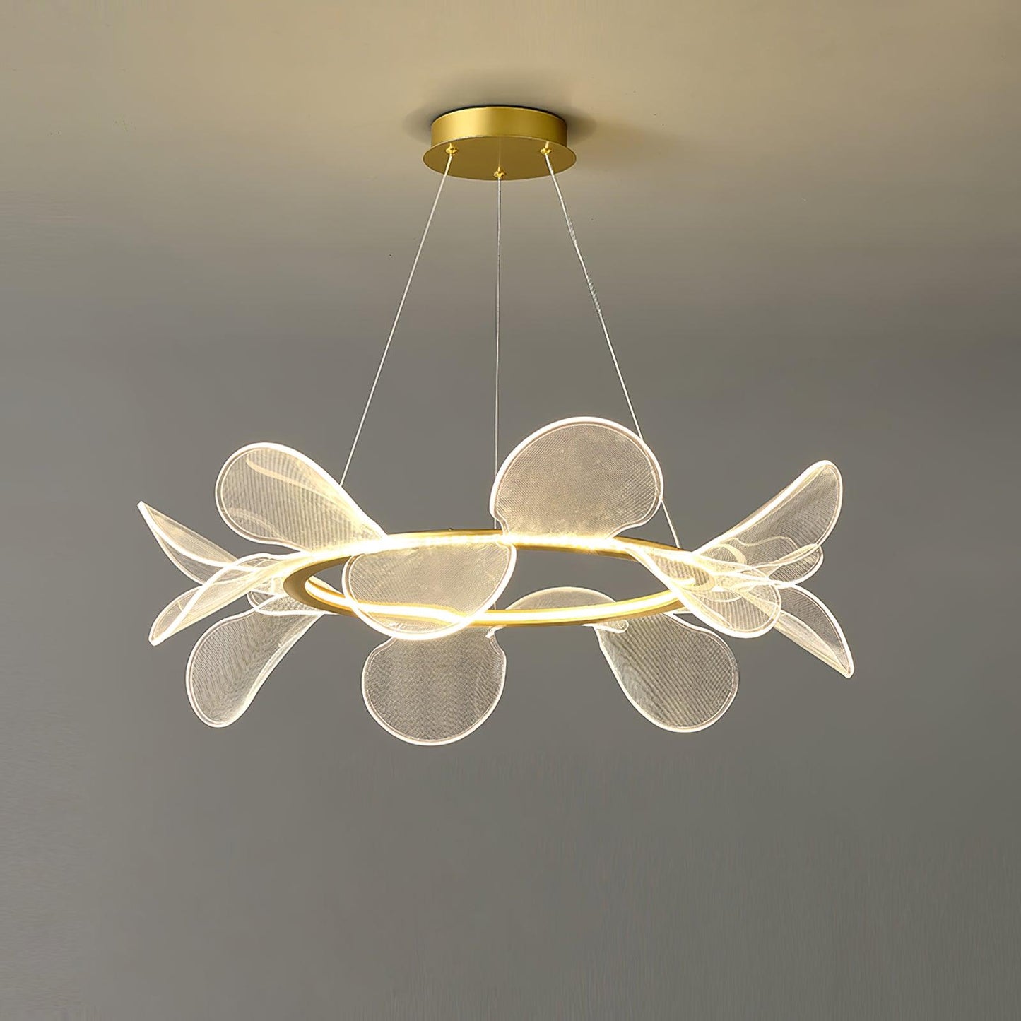 Bain Flying Flowers Chandelier - Elegant Floral Design with Adjustable