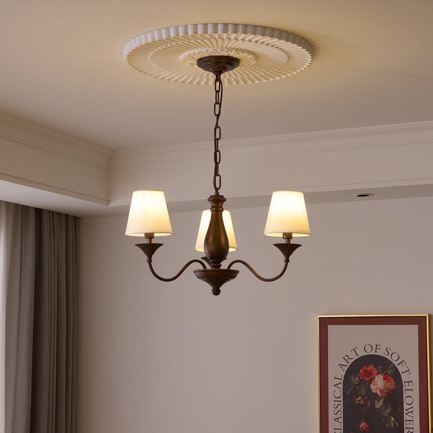 Beatrice Vintage Chandelier - Elegant Design with Crystal Accents