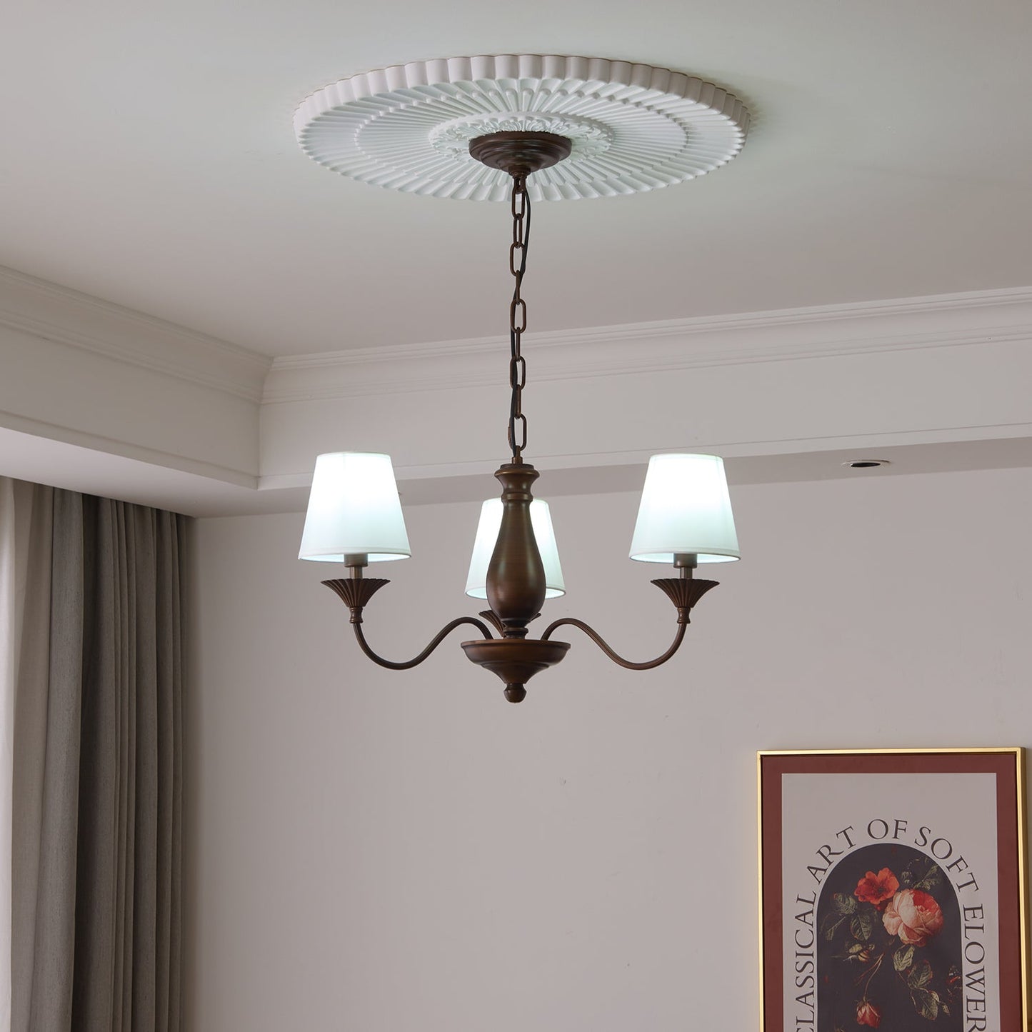 Beatrice Vintage Chandelier - Elegant Design with Crystal Accents