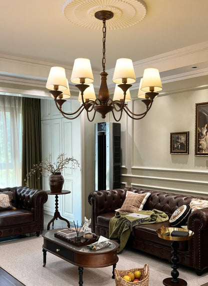Beatrice Vintage Chandelier - Elegant Design with Crystal Accents