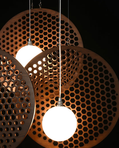 Elegant Bee Plate Chandelier - Adjustable Brightness & Energy Efficien