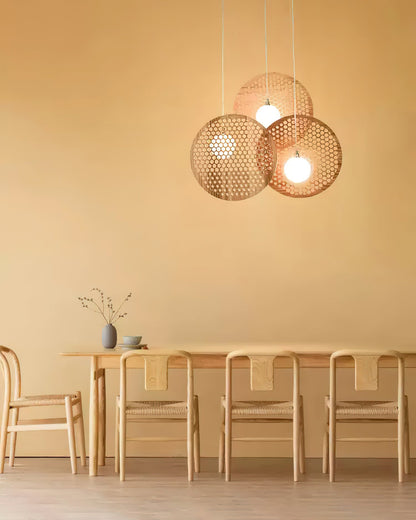 Elegant Bee Plate Chandelier - Adjustable Brightness & Energy Efficien
