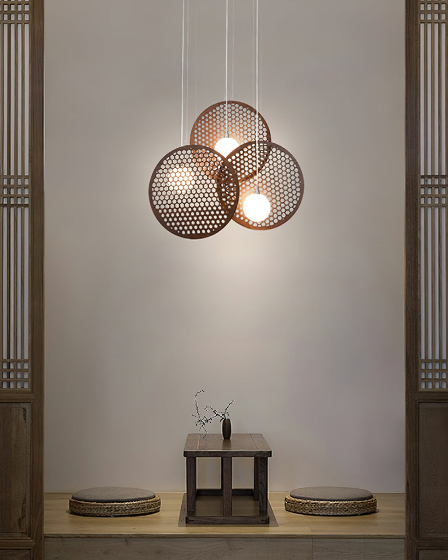 Elegant Bee Plate Chandelier - Adjustable Brightness & Energy Efficien