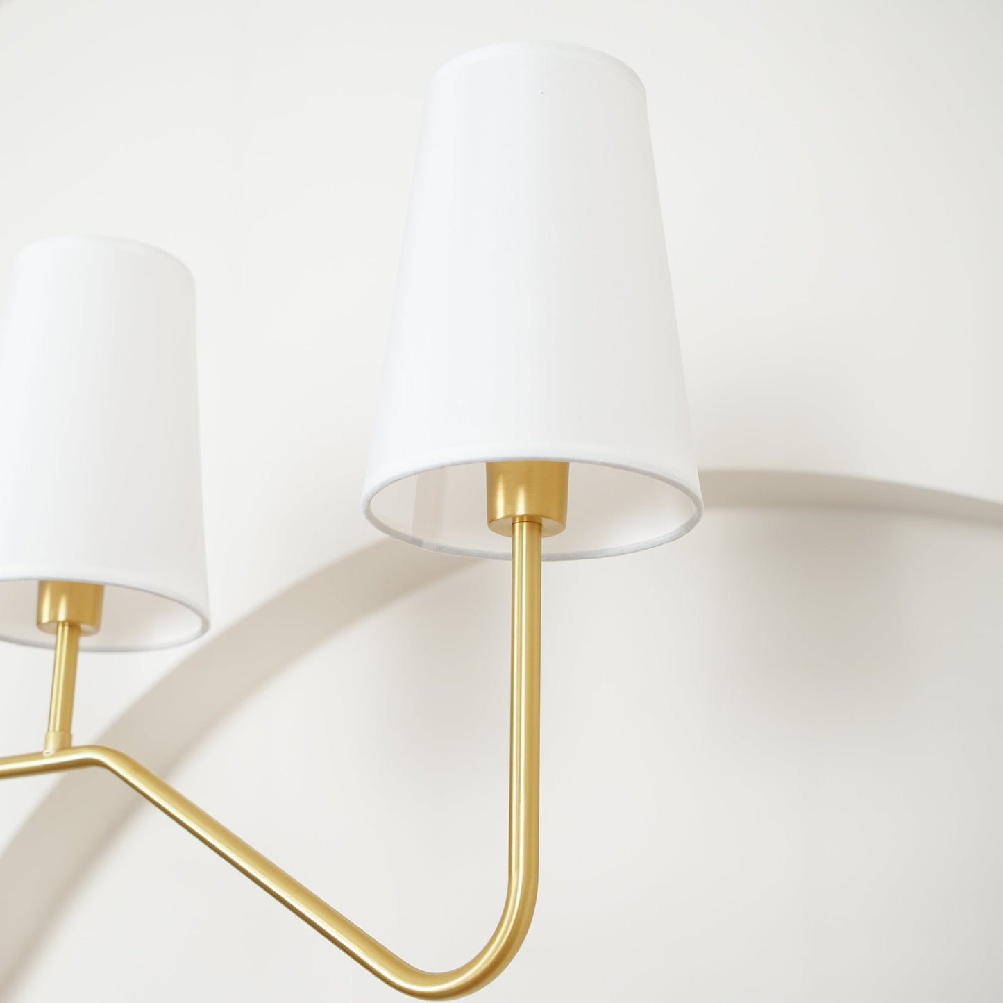 Granteau Modern Chandelier with Adjustable Height and Crystal Accents