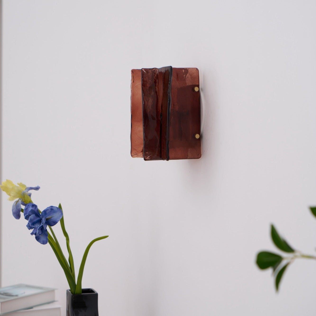 Blason Wall Light - Adjustable LED, Modern Design for Indoor Spaces