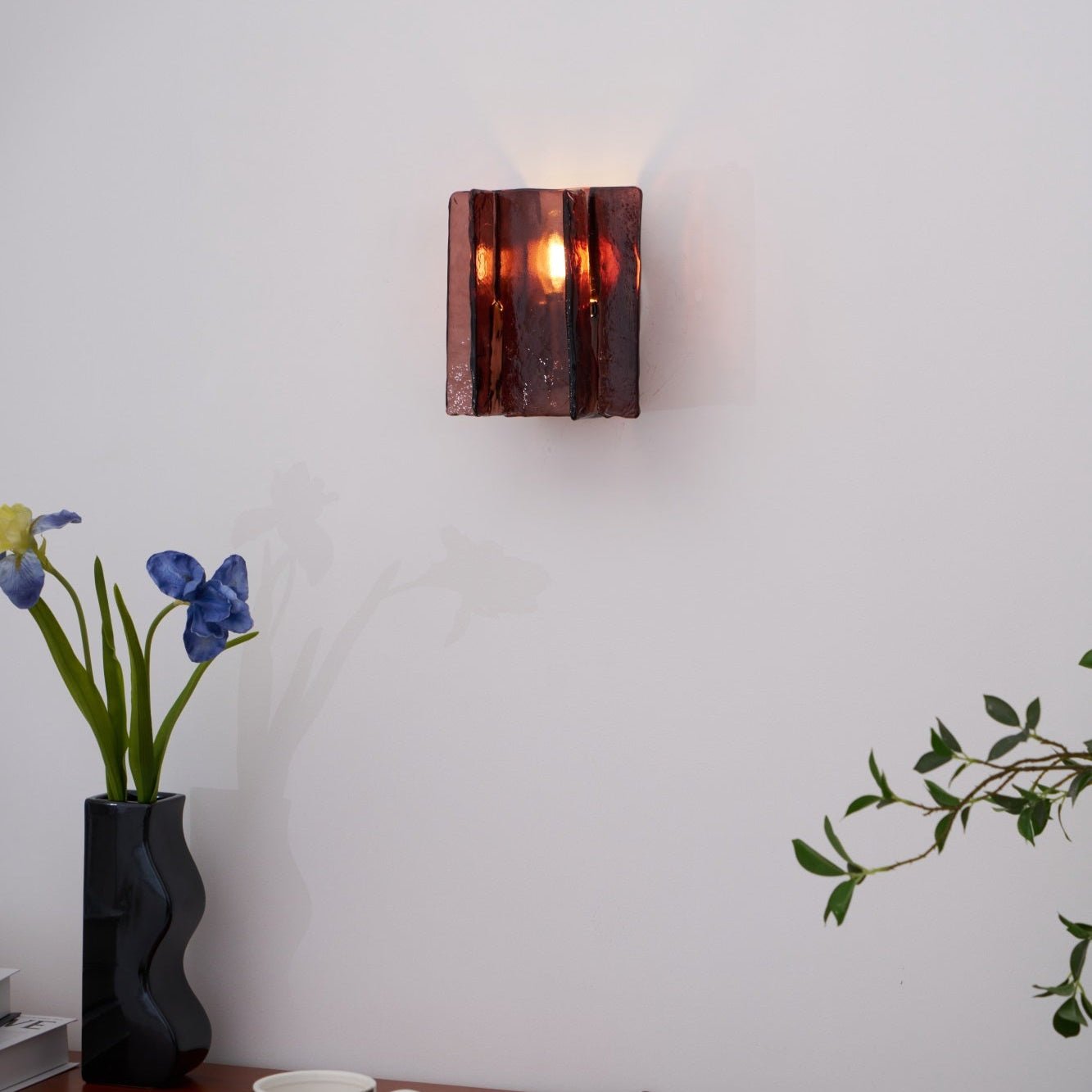 Blason Wall Light - Adjustable LED, Modern Design for Indoor Spaces