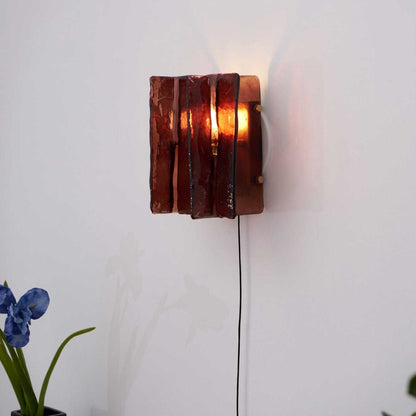 Blason Plug-in Wall Light with Adjustable Brightness and Modern Design