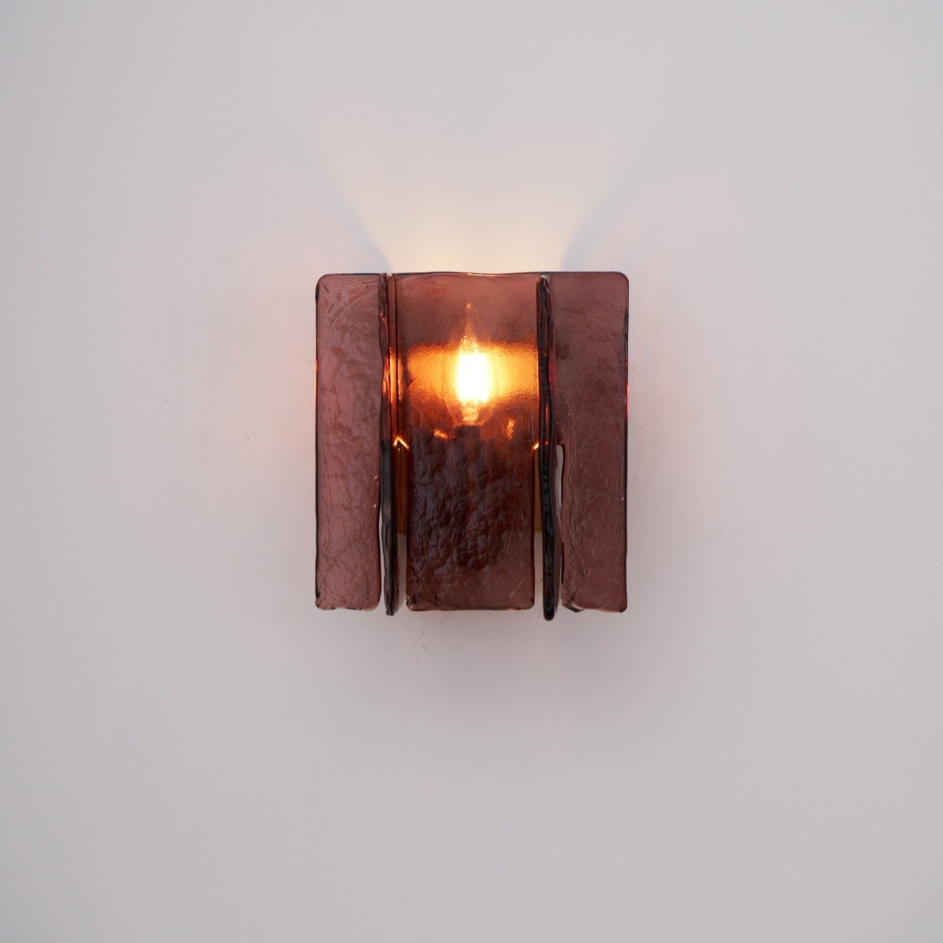 Blason Wall Light - Adjustable LED, Modern Design for Indoor Spaces