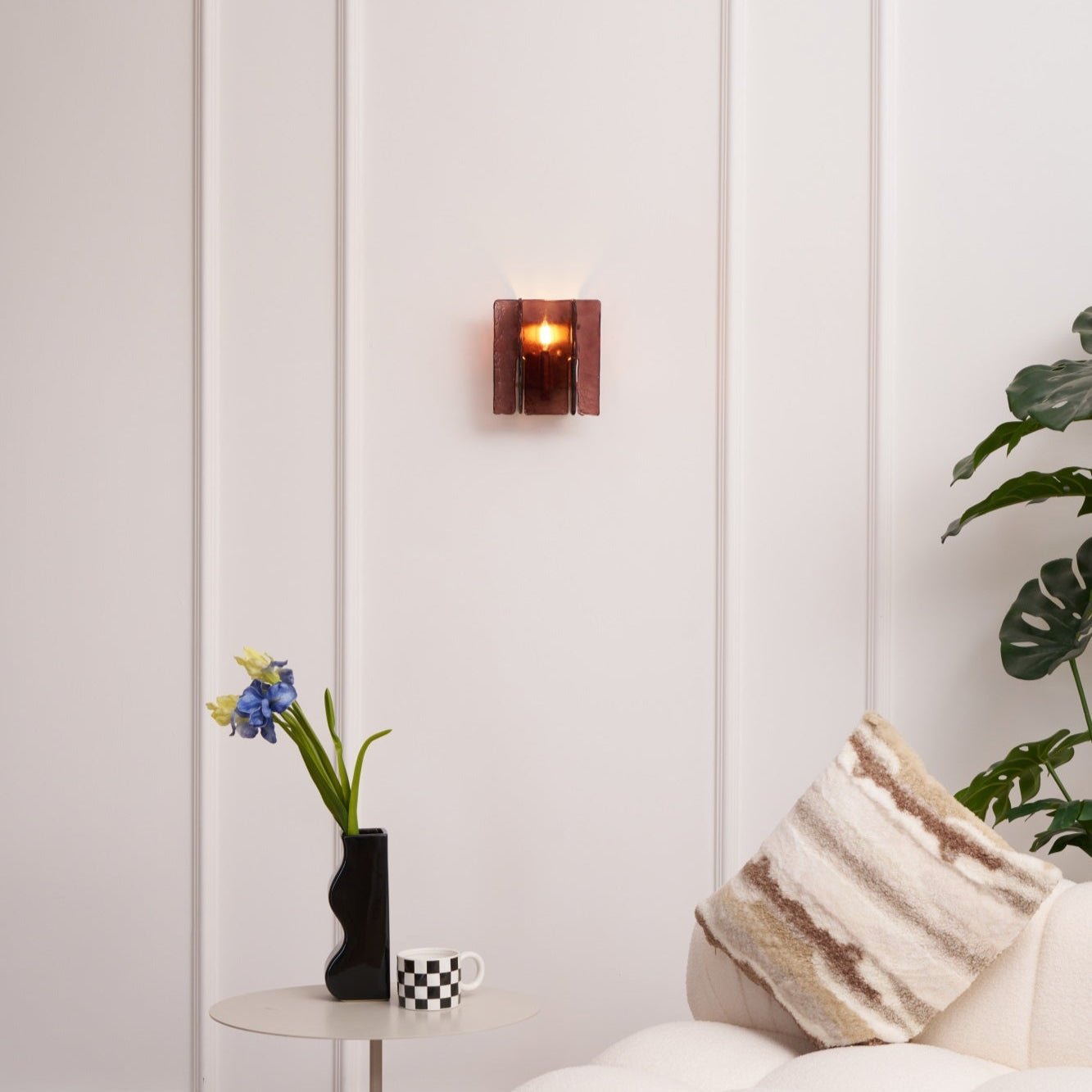 Blason Wall Light - Adjustable LED, Modern Design for Indoor Spaces