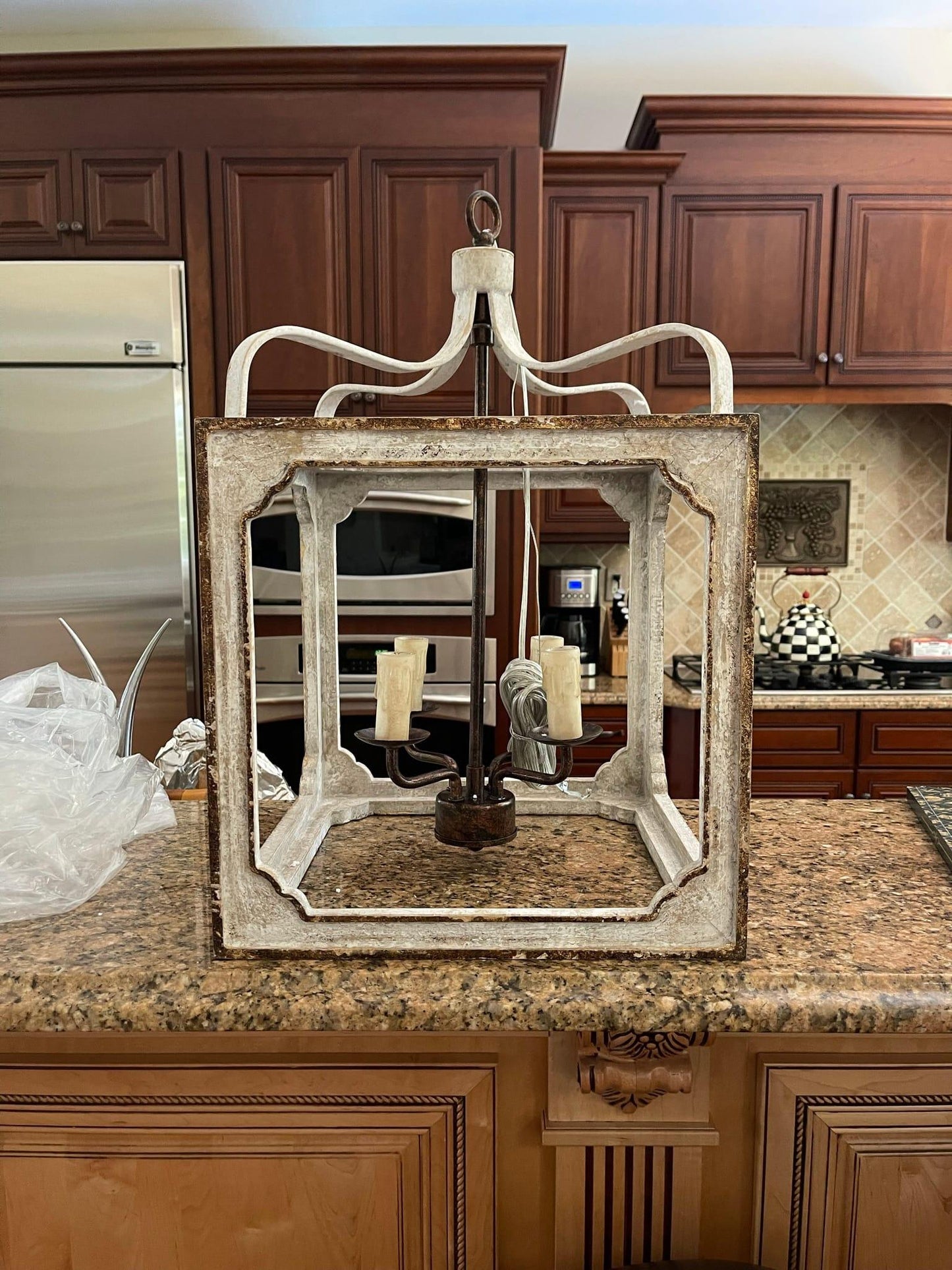Boho Rustic Cube Chandelier with Adjustable Height & Energy-Efficient