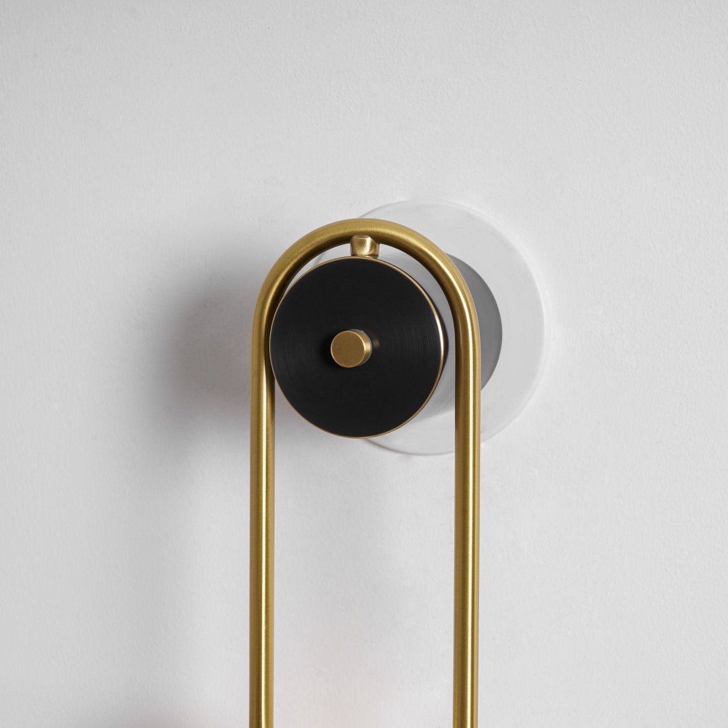 Brass Arc Wall Light - Adjustable Arm & Energy-Efficient LED Design