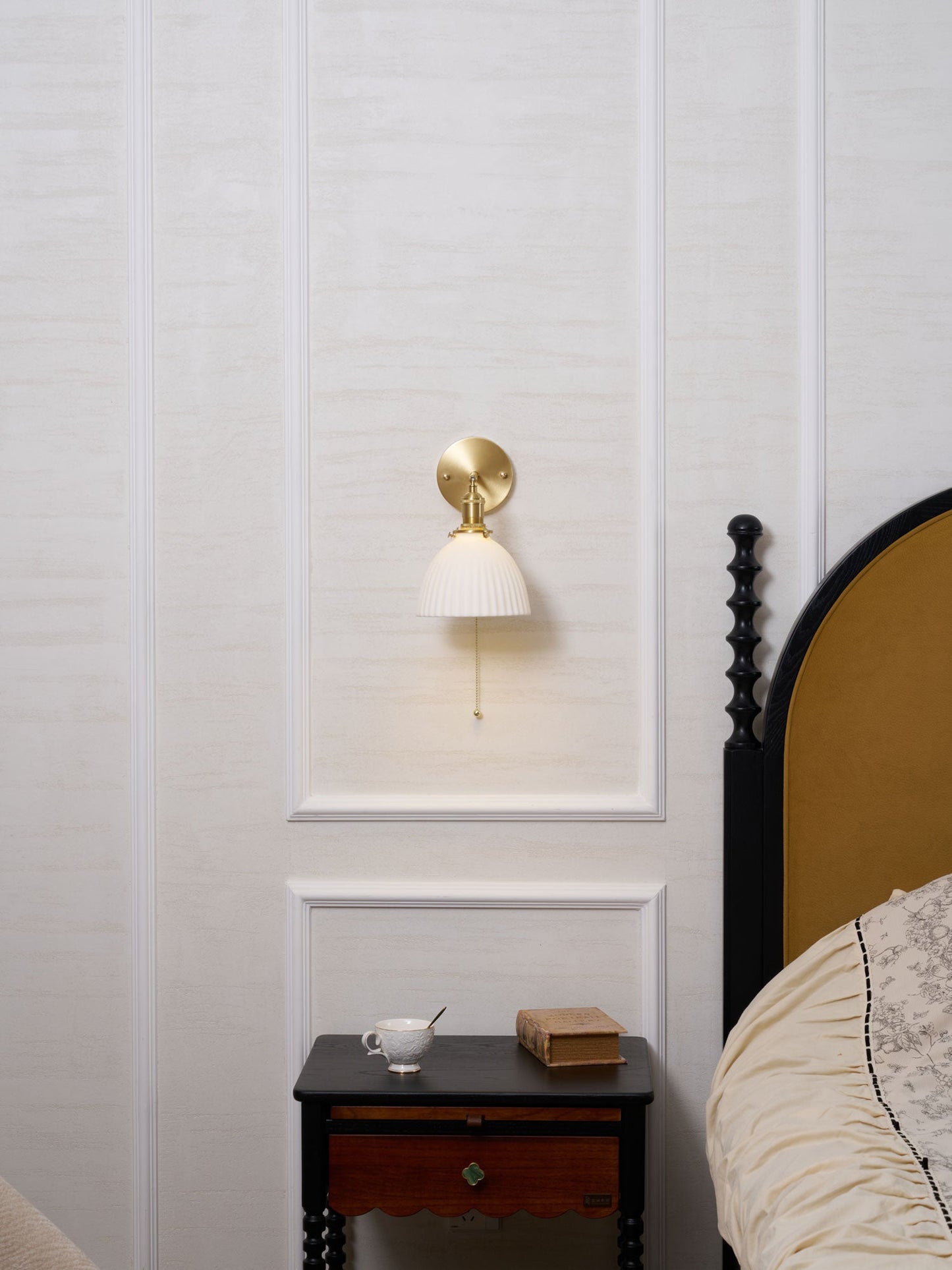 Brass Pleated Ceramic Wall Lamp - Elegant Design with Adjustable Light