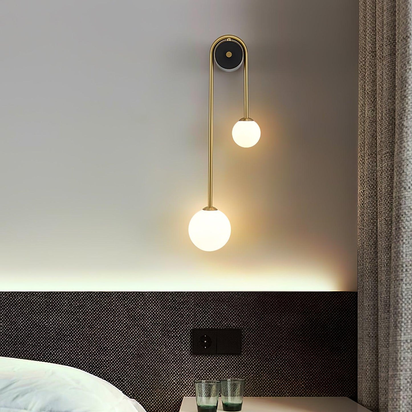 Brass Arc Wall Light - Adjustable Arm & Energy-Efficient LED Design