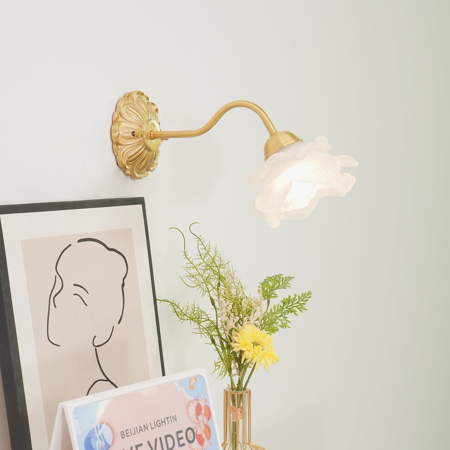 Brass Rose Wall Light - Elegant Design with Adjustable Brightness