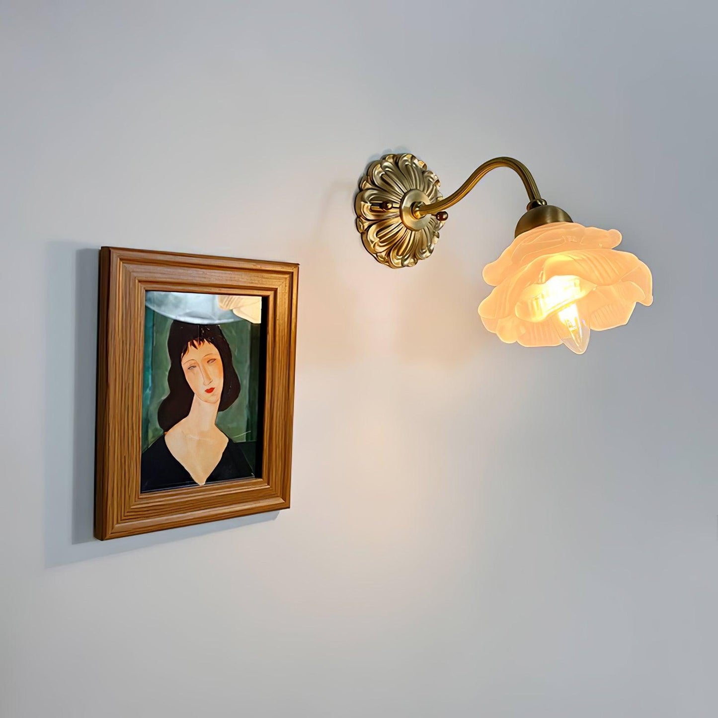 Brass Rose Wall Light - Elegant Design with Adjustable Brightness