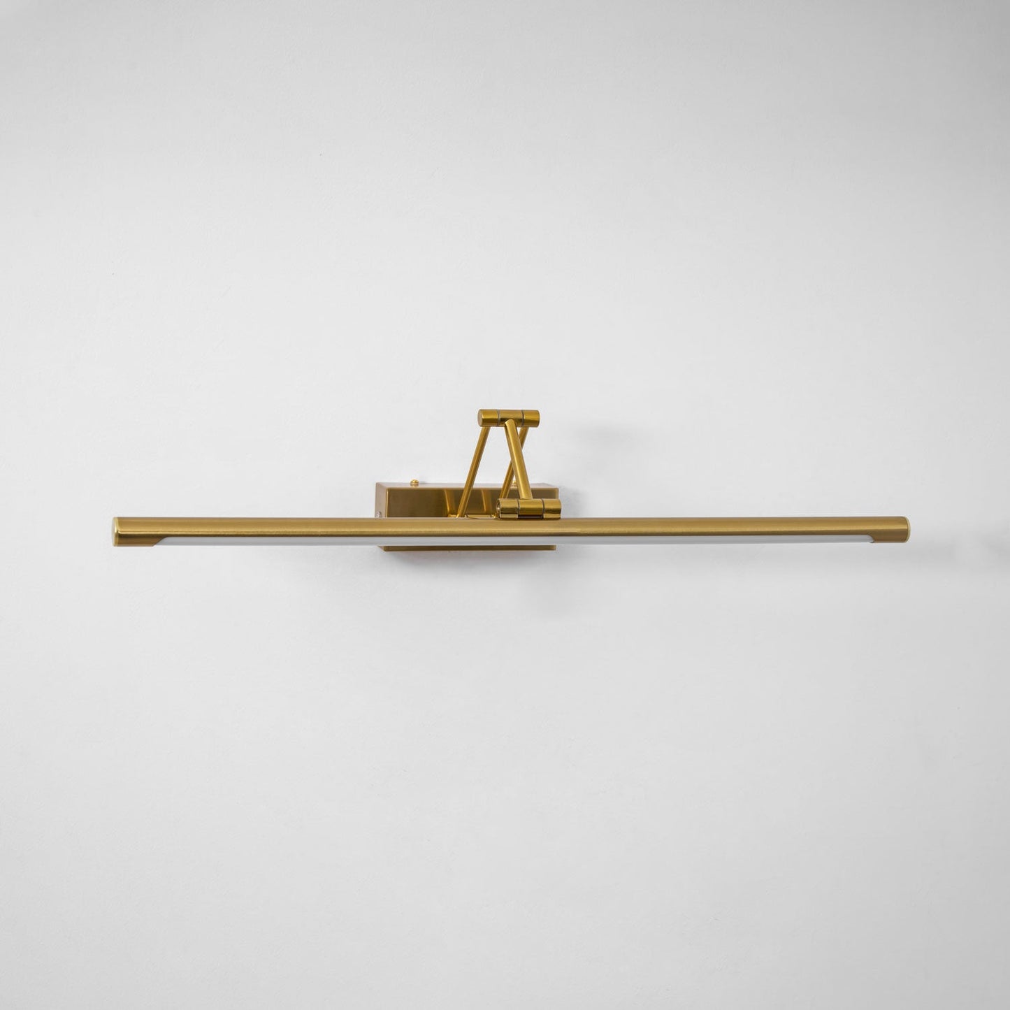 Brillan Rechargeable Wall Light - Dimmable, Energy Efficient Design