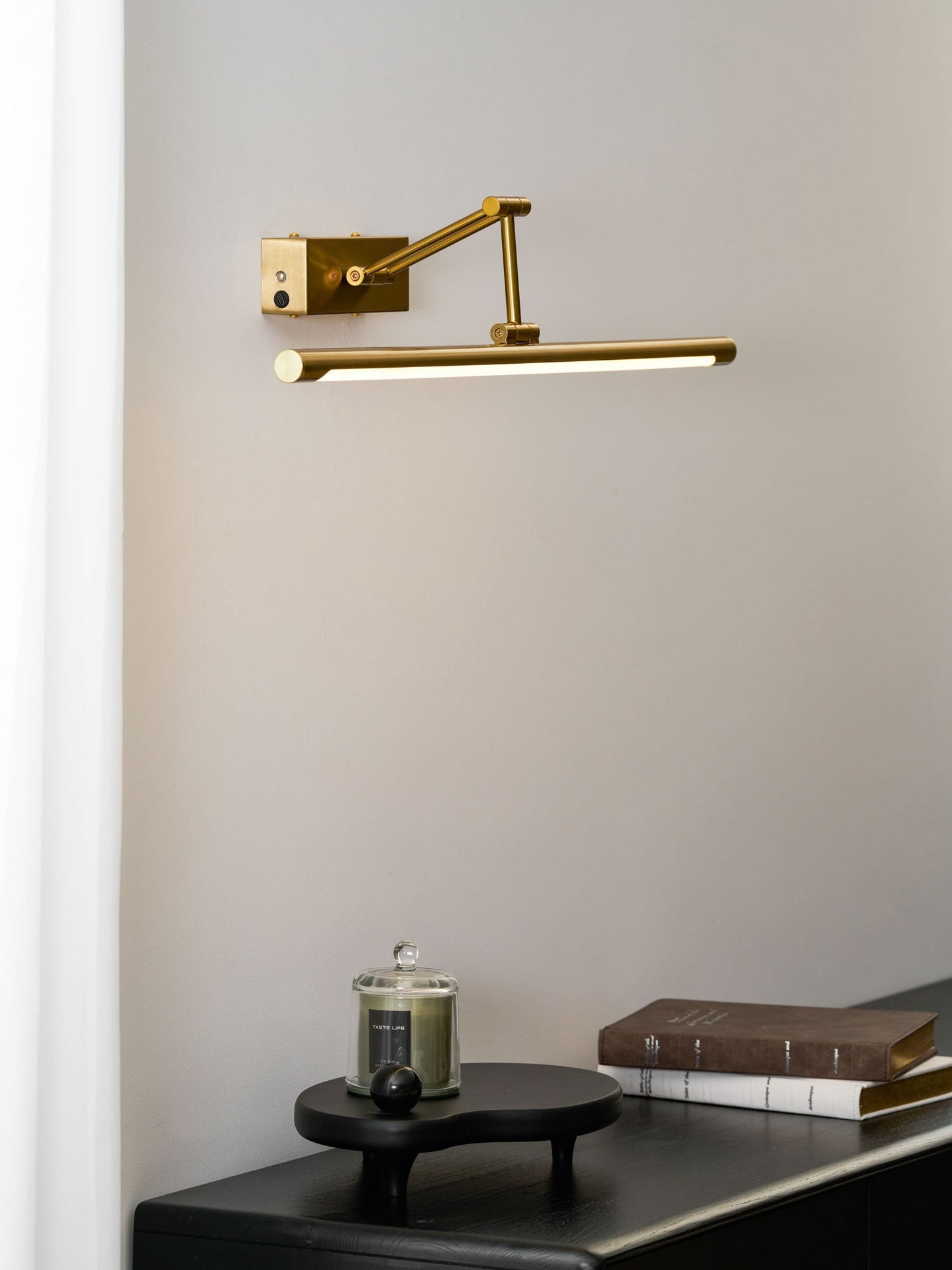 Brillan Rechargeable Wall Light - Dimmable, Energy Efficient Design