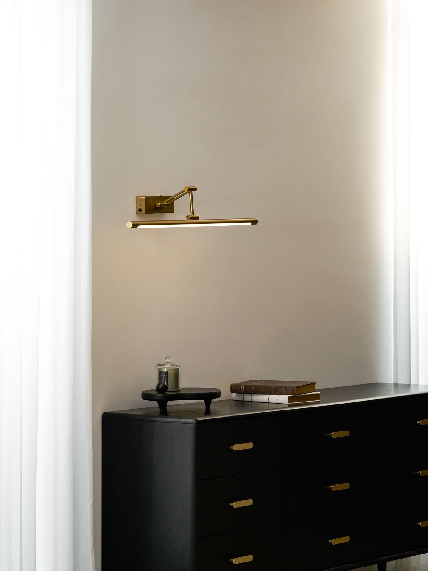 Brillan Rechargeable Wall Light - Dimmable, Energy Efficient Design