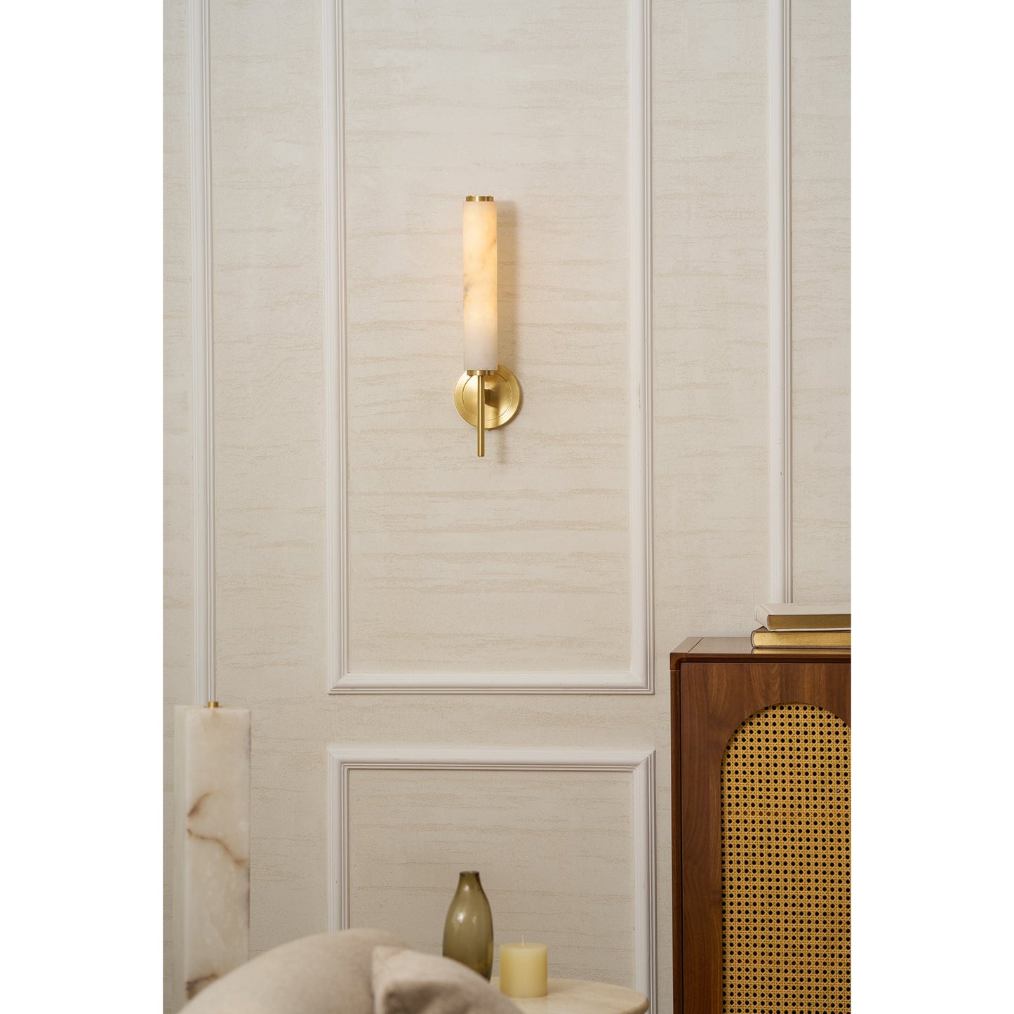 Brindisi Alabaster Wall Sconce - Elegant Lighting with Adjustable Brig