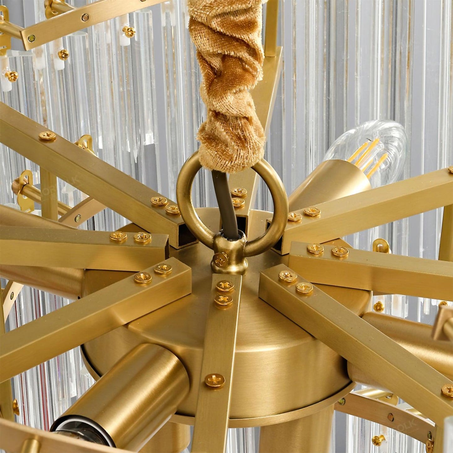 Brinicle Chandelier - Elegant Crystal Design with Adjustable Brightnes