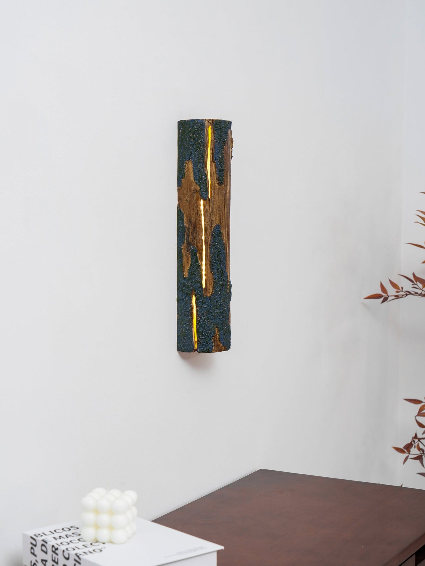 Broken Bark Wall Light - Outdoor Waterproof, Energy-Efficient LED Desi