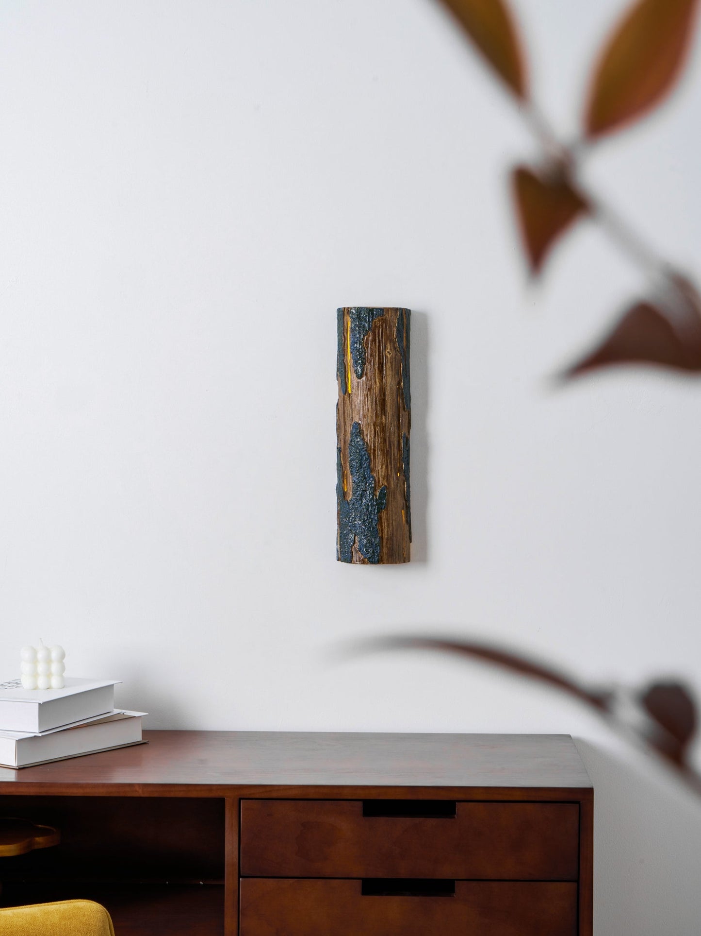 Broken Bark Wall Light - Outdoor Waterproof, Energy-Efficient LED Desi