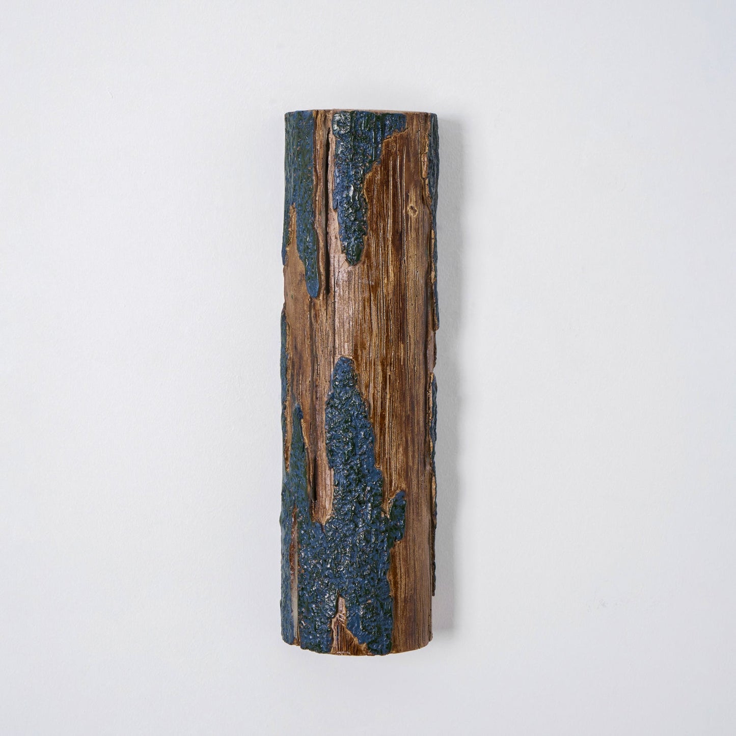 Broken Bark Wall Light - Outdoor Waterproof, Energy-Efficient LED Desi