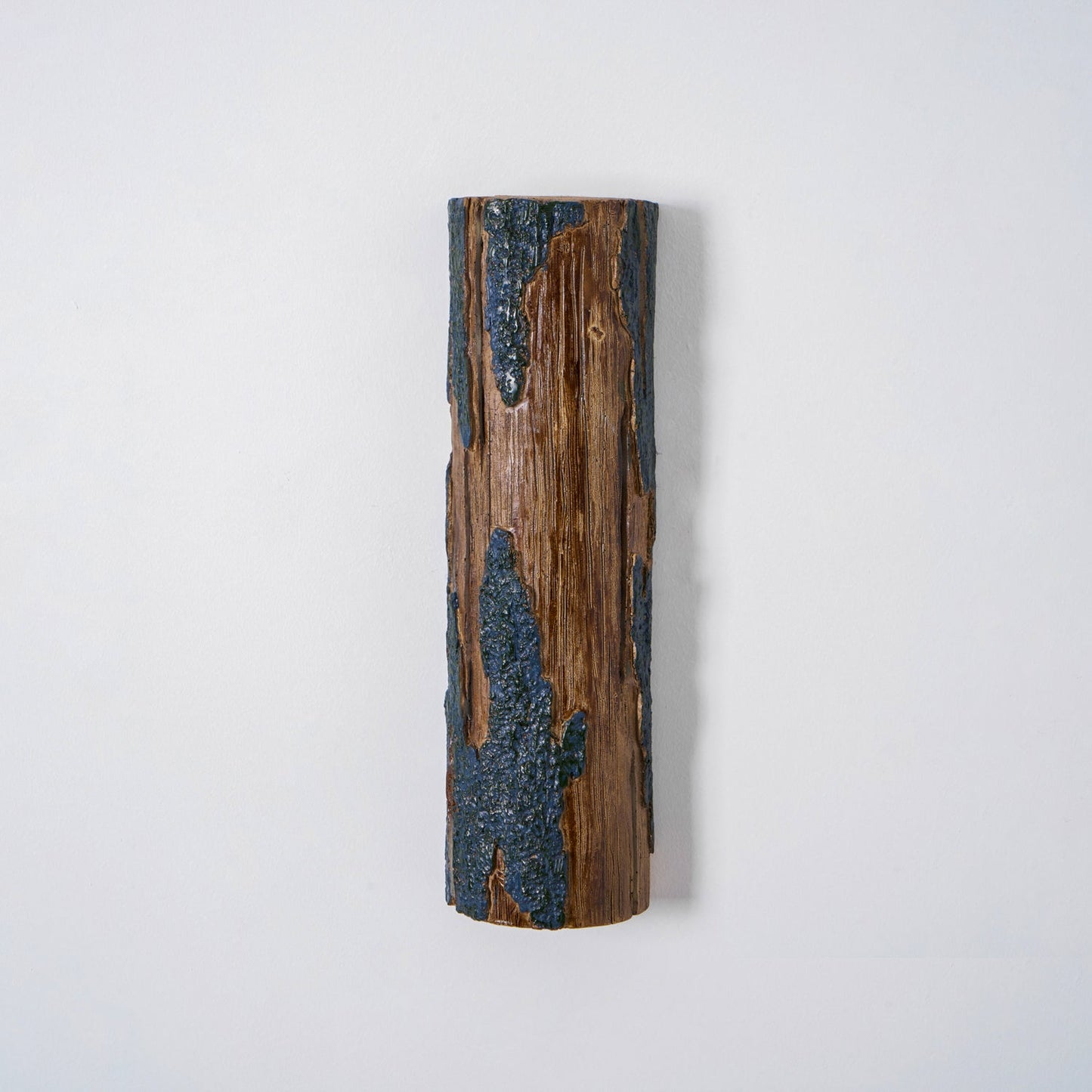 Broken Bark Wall Light - Outdoor Waterproof, Energy-Efficient LED Desi