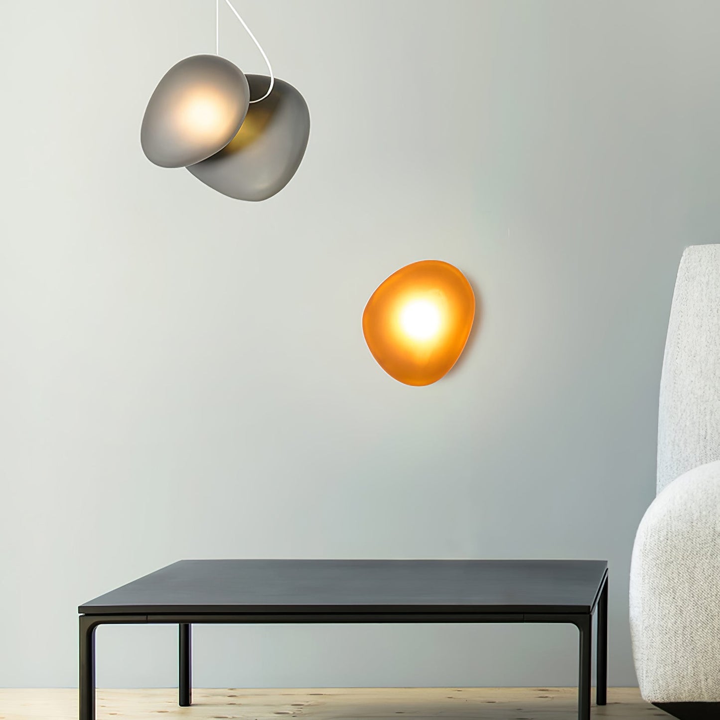 Elegant Bubble Glass Wall Lamp with Adjustable Brightness & Unique Des