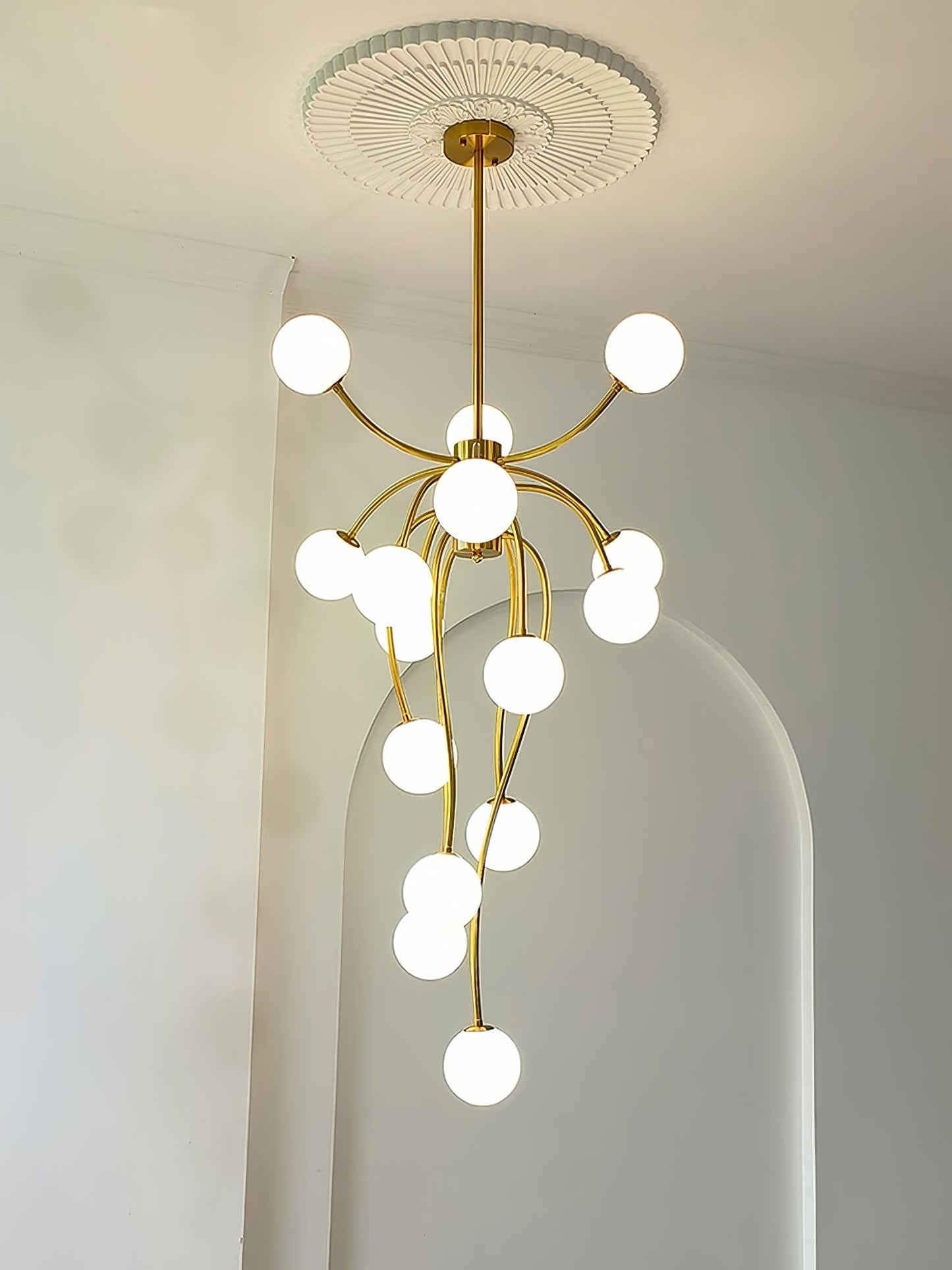 Caroline Chandelier - Elegant Crystal Design with Adjustable Height