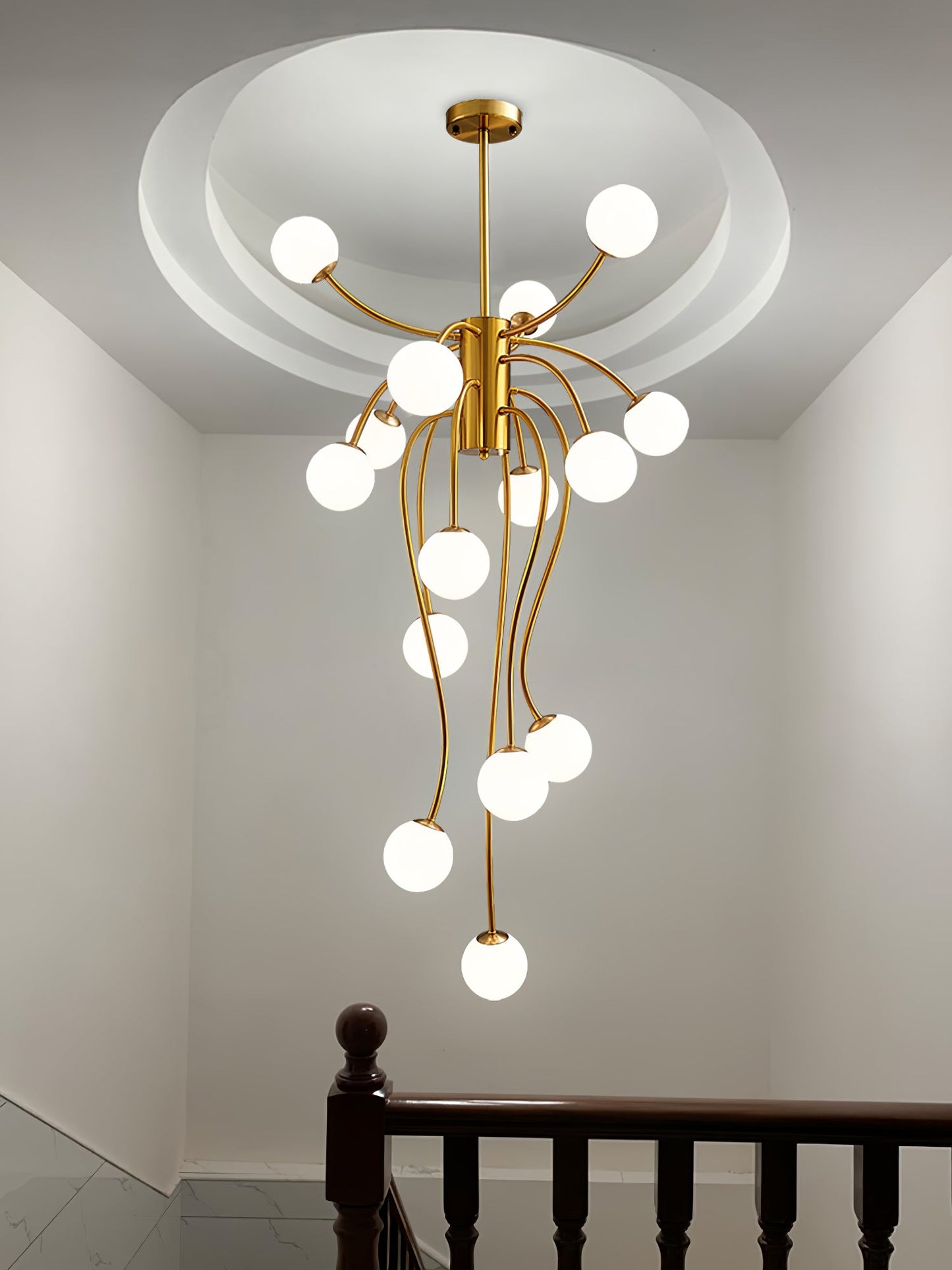 Caroline Chandelier - Elegant Crystal Design with Adjustable Height