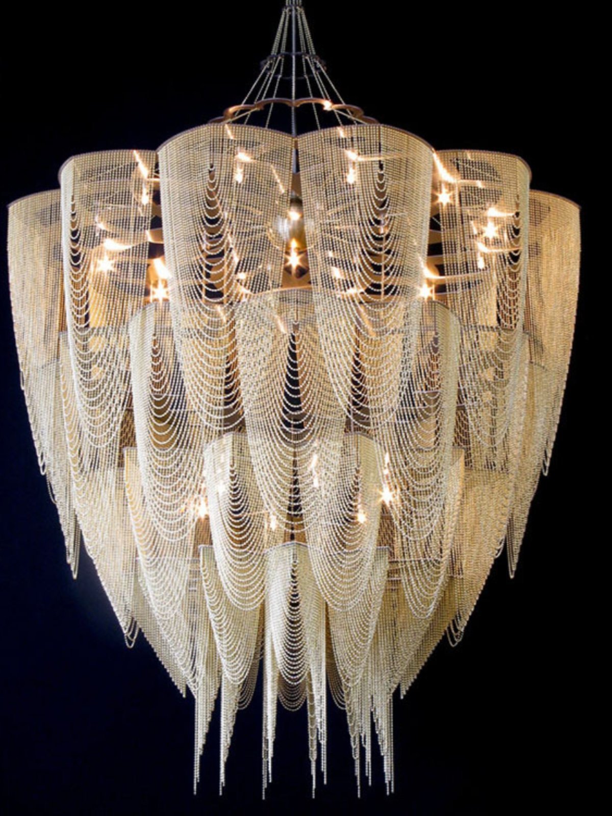 Cascade Aluminum Chain Chandelier - Modern Design with Adjustable Heig