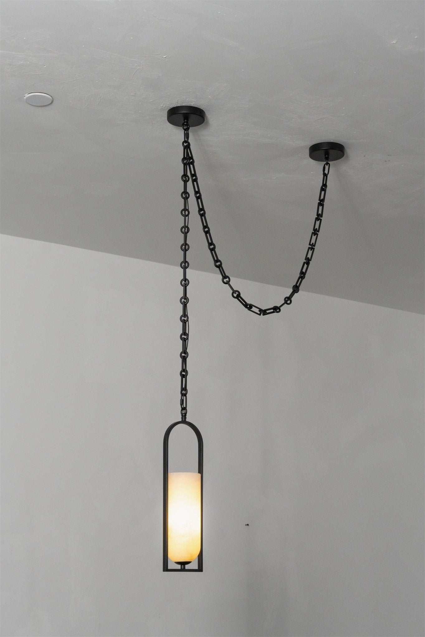 Cascading Chain Lantern Chandelier - Adjustable Height, Warm Glow Ligh