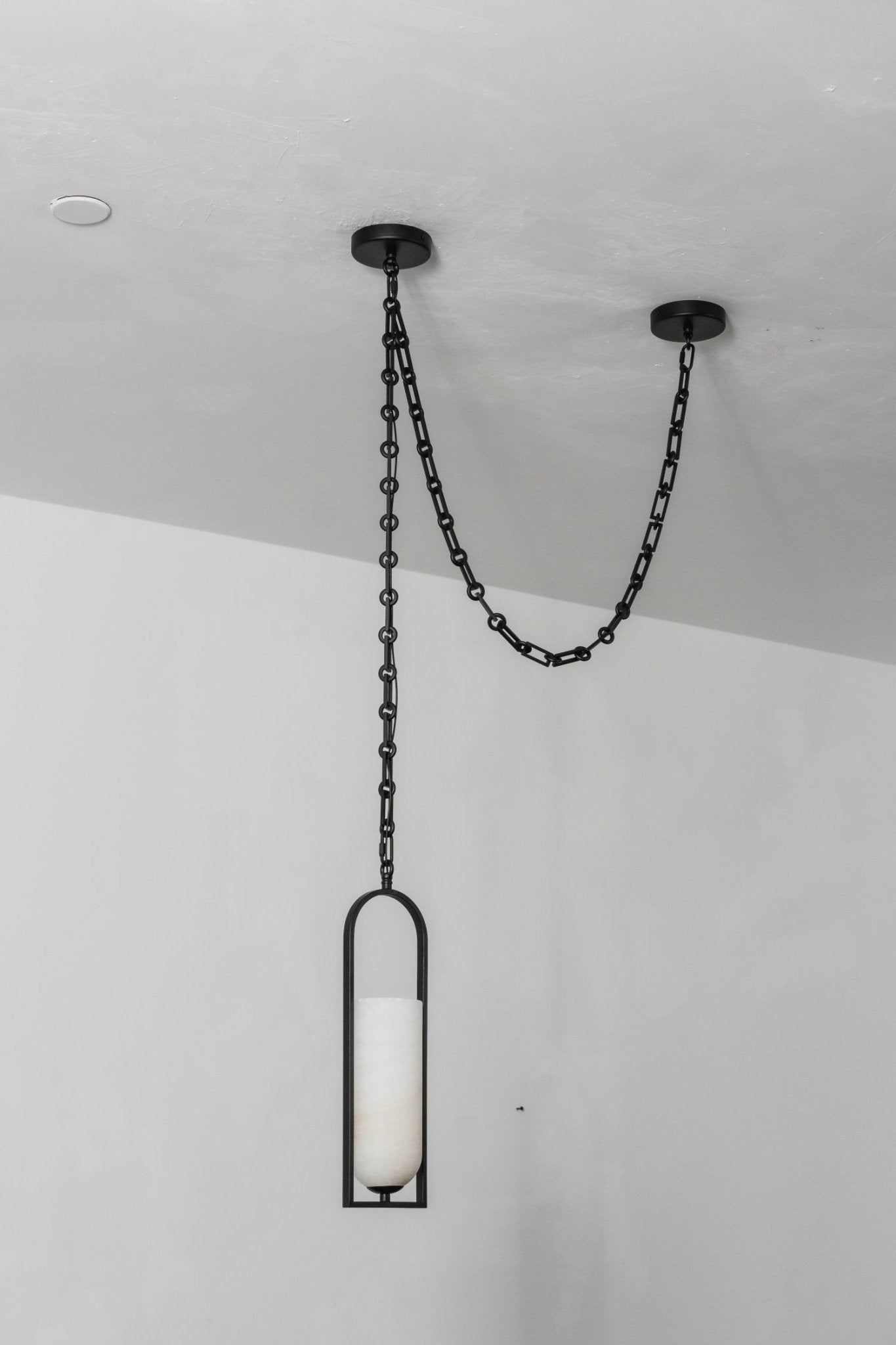 Cascading Chain Lantern Chandelier - Adjustable Height, Warm Glow Ligh